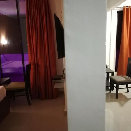 Elite Inn Lonavala Kültér fotó