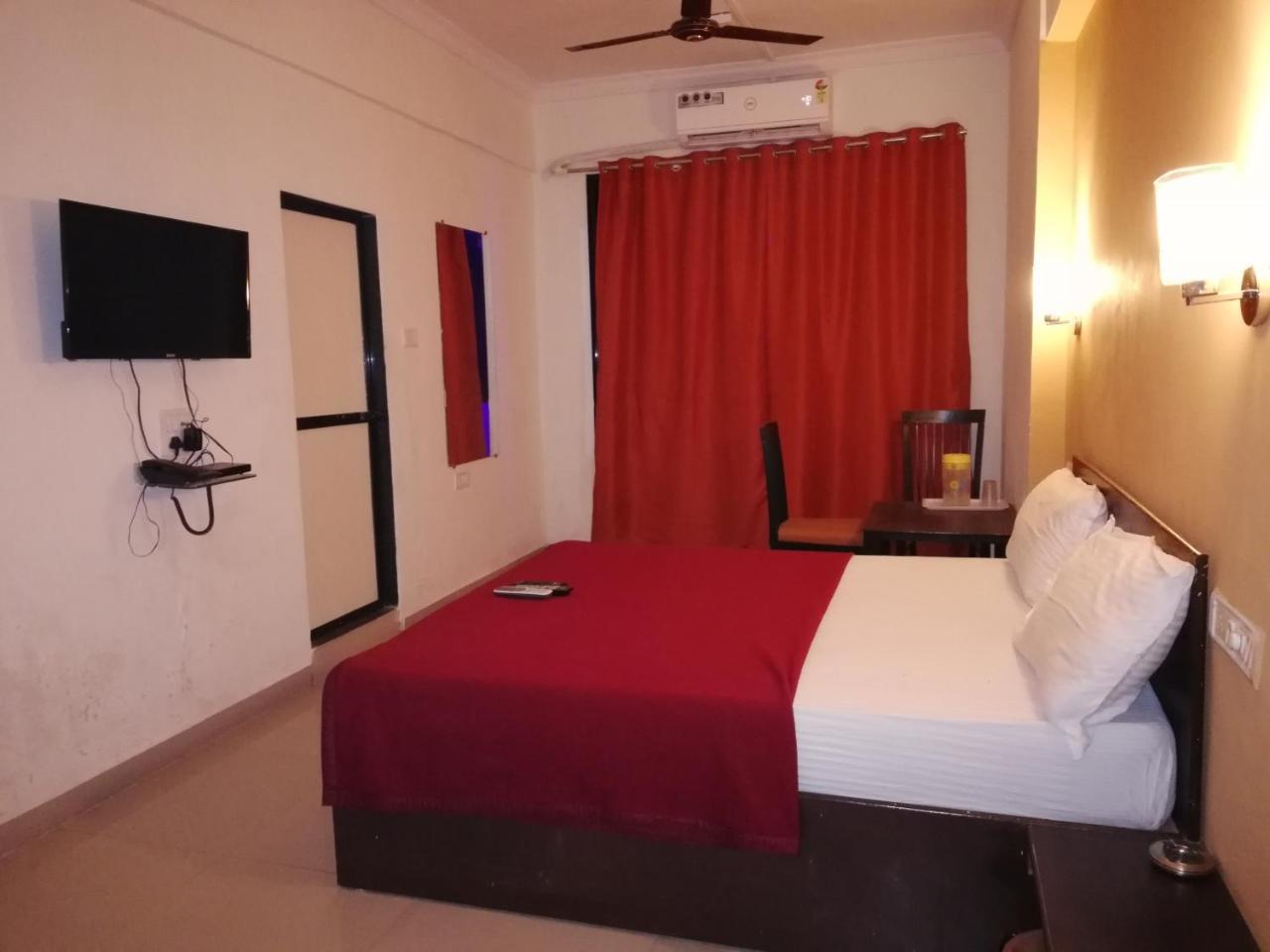 Elite Inn Lonavala Kültér fotó