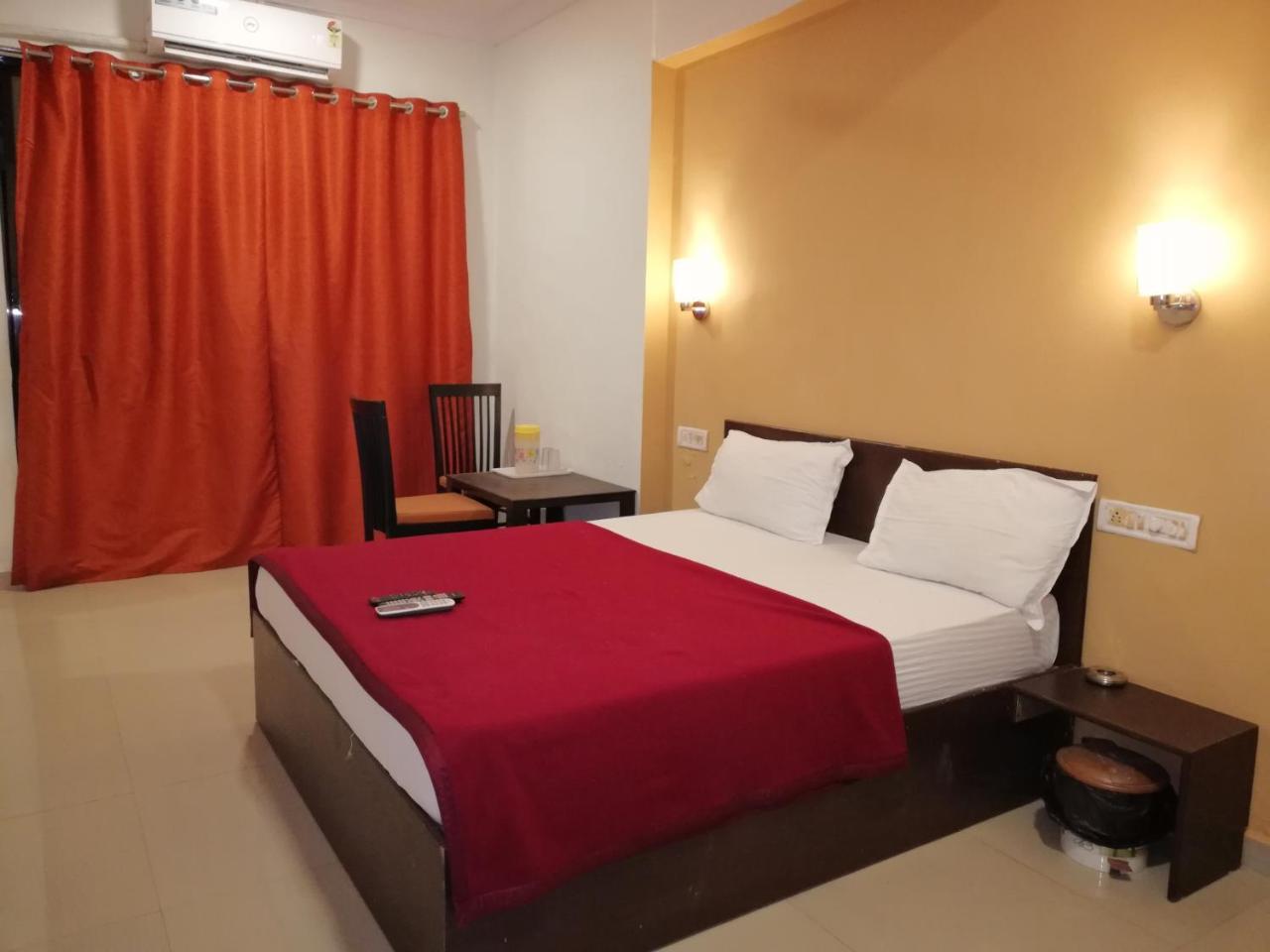 Elite Inn Lonavala Kültér fotó