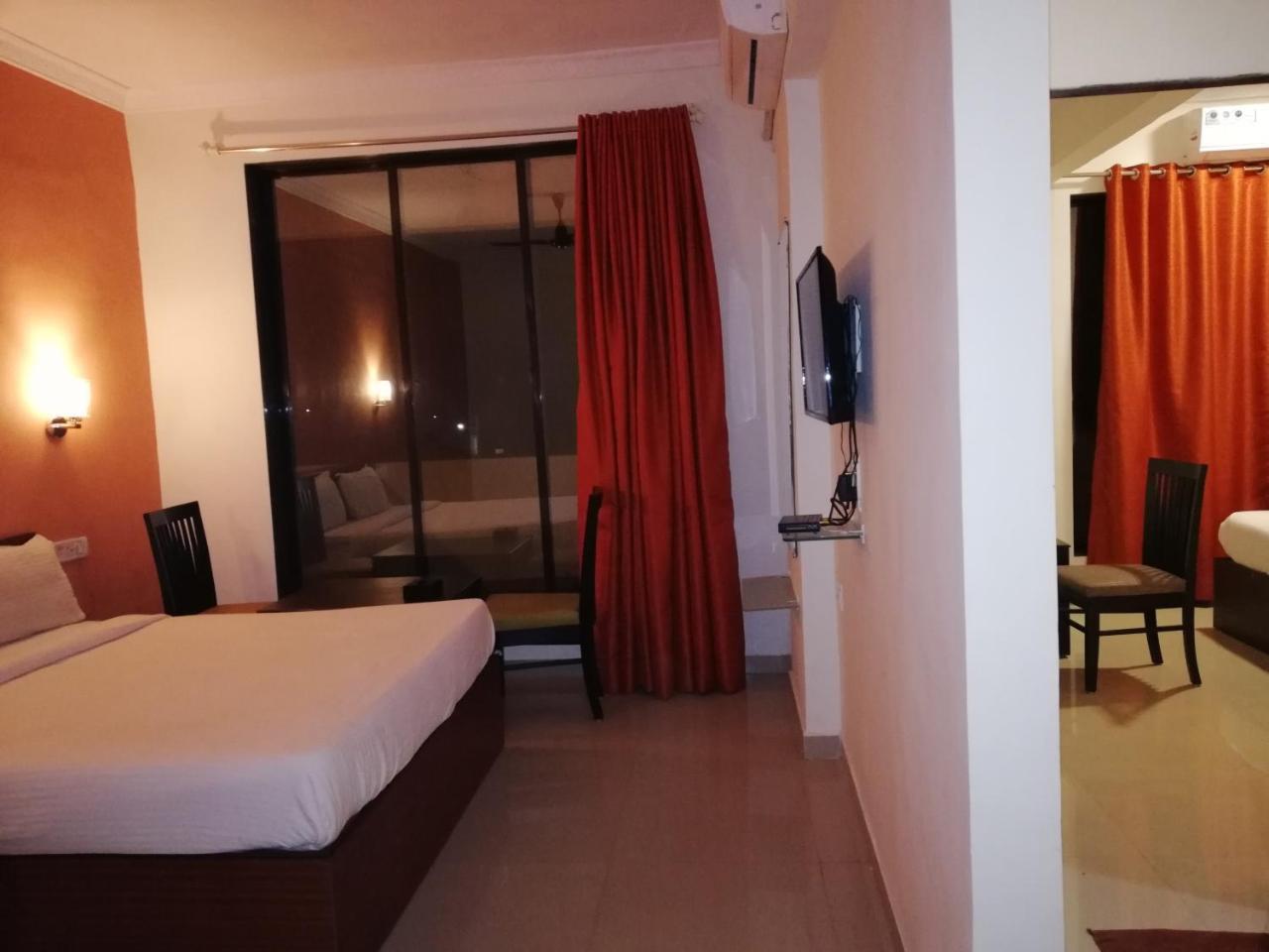 Elite Inn Lonavala Kültér fotó