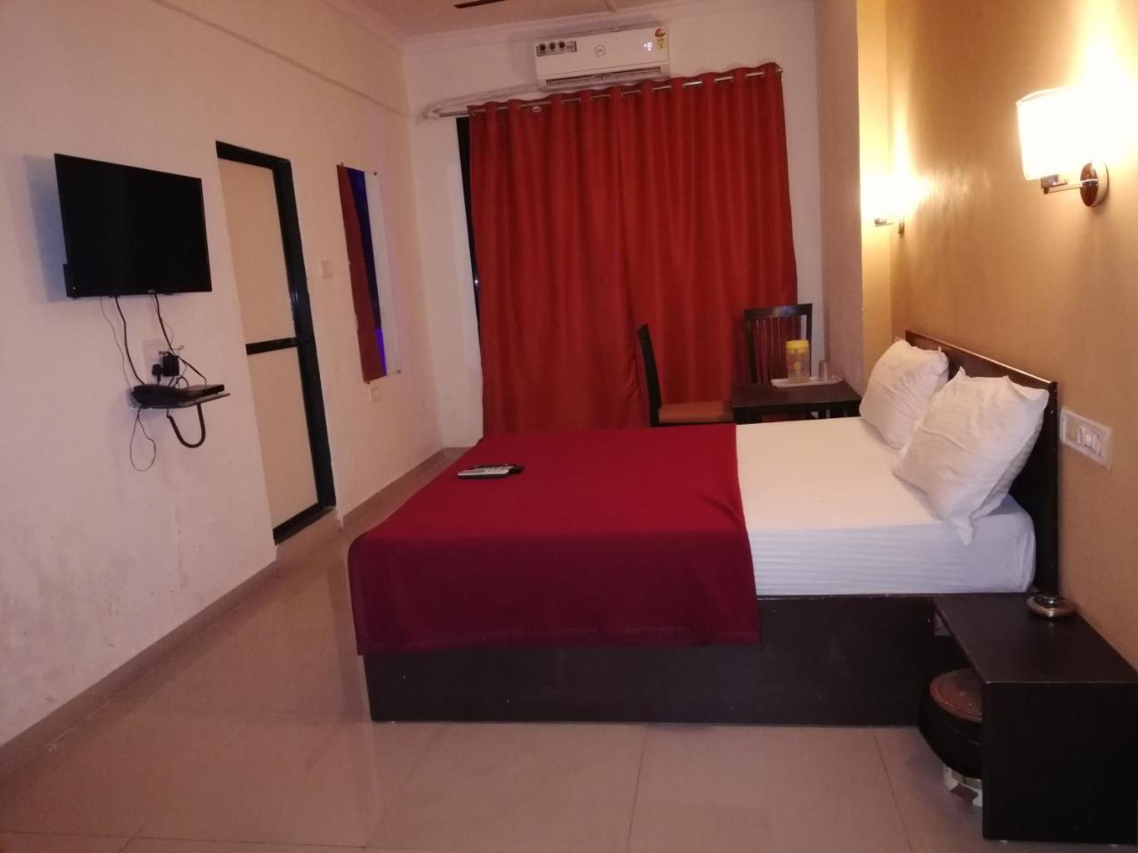 Elite Inn Lonavala Kültér fotó
